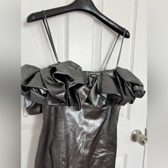 Zara Voluminous Short Silver Dress - Picture 3 of 7